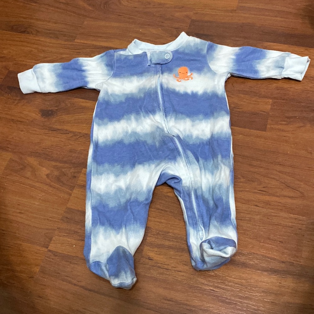 Infant Footsie